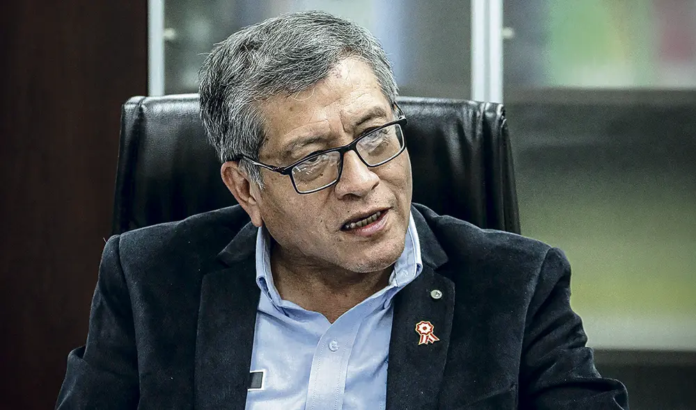 En su puesto. Rosendo Serna, el tercer ministro de Educación de la administración Castillo. En su puesto. Rosendo Serna, el tercer ministro de Educación de la administración Castillo.