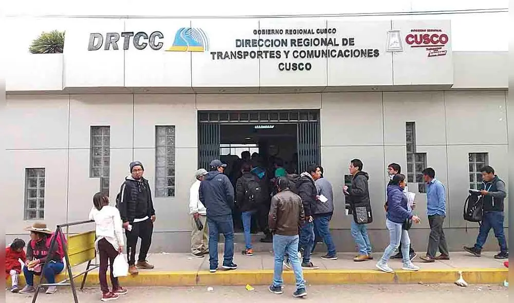 Bajo la lupa. Investigan otorgamiento de licencias en GRTC. Foto: La República