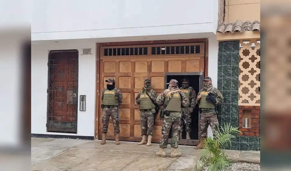 PNP se encuentra realizando las investigaciones del caso. Foto: Deysi Portuguez / URPI - LR PNP se encuentra realizando las investigaciones del caso. Foto: Deysi Portuguez / URPI - LR