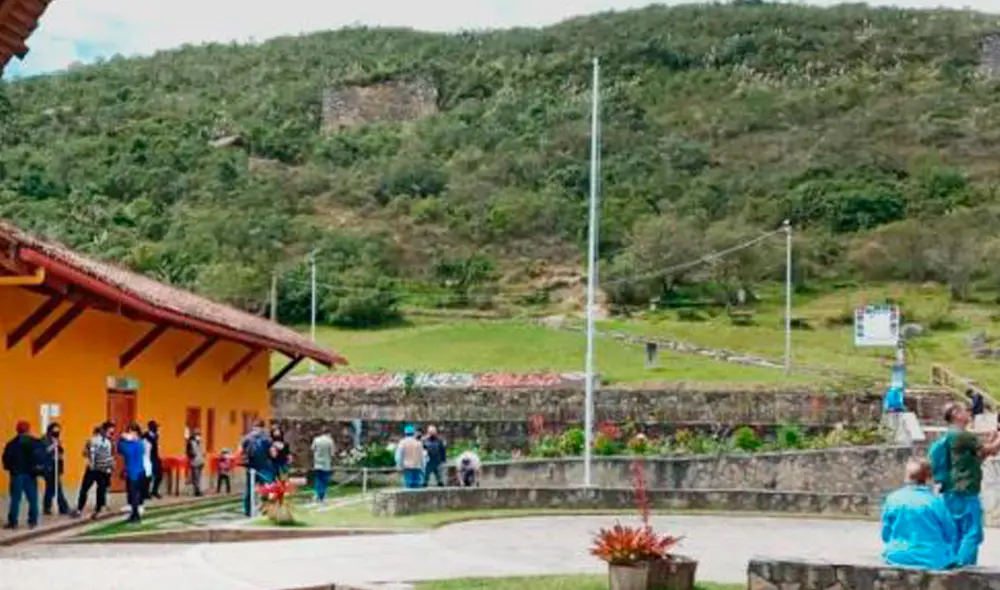 La nueva ruta turística se inicia en el parador turístico, continúa el recorrido por el entorno natural. Foto: Mincul La nueva ruta turística se inicia en el parador turístico, continúa el recorrido por el entorno natural. Foto: Mincul