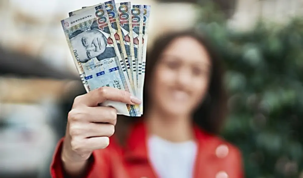 El trabajador puede autorizar que se realicen descuentos de su gratificación por conceptos de adelantos de sueldo o cualquier tipo de préstamo contraído con la empresa. Foto: El Peruano