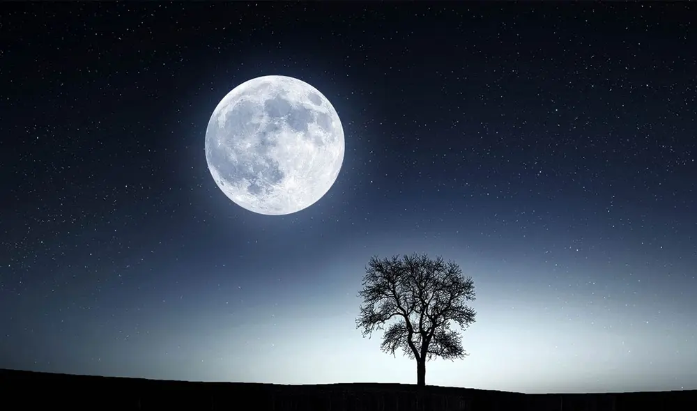 Entre las fases lunares de julio 2022 estará una superluna. Foto: Starwalk