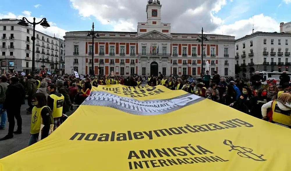 En septiembre de 2020, AI suspendió su trabajo en la India después de que este mes sus cuentas bancarias en el país fueran congeladas por el Gobierno. Foto: AFP En septiembre de 2020, AI suspendió su trabajo en la India después de que este mes sus cuentas bancarias en el país fueran congeladas por el Gobierno. Foto: AFP