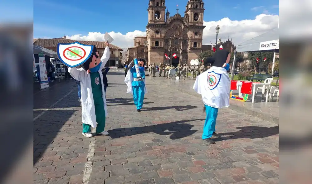 Personal de salud busca incentivar vacunación contra la COVID-19 en Cusco. Foto: Luis Álvarez/URPI Personal de salud busca incentivar vacunación contra la COVID-19 en Cusco. Foto: Luis Álvarez/URPI