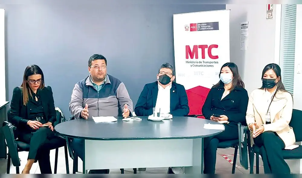 Plantados. Funcionarios del MTC, MEF y PCM no pudieron reunirse con los transportistas.