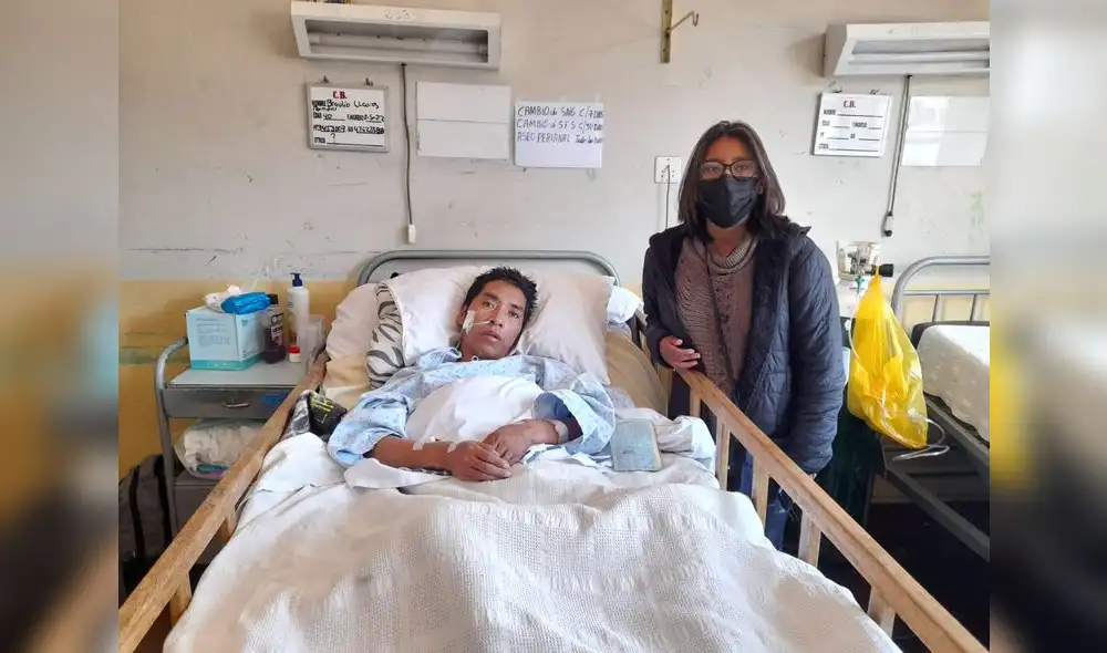 Cusco. Yanina Llanos espera el apoyo de la ciudadanía para continuar con el tratamiento de su padre. Foto: Luis Álvarez/URPI