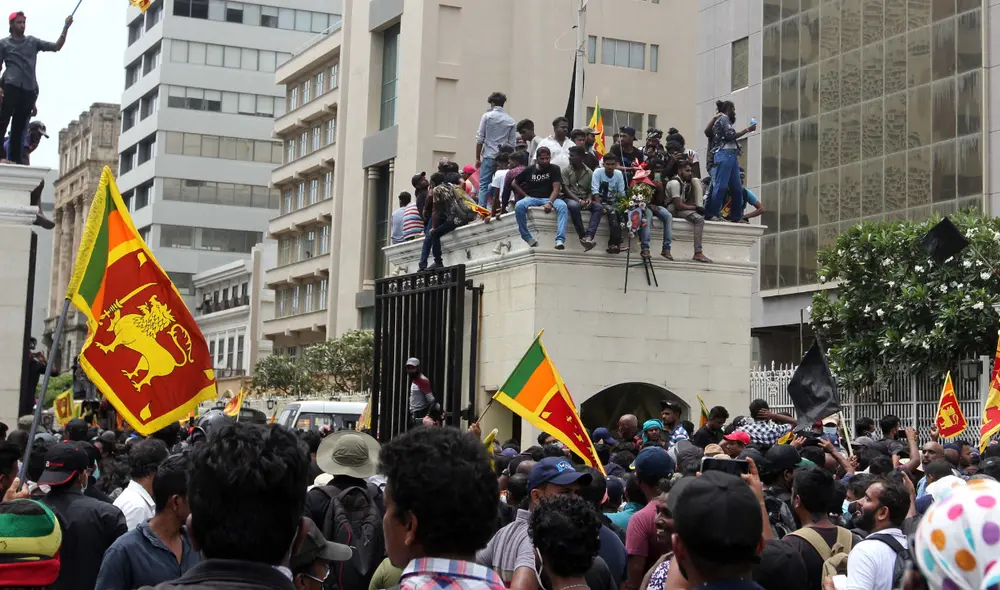 Las protestas llevaron meses en las calles antes de llegar hasta el palacio presidencial. Foto: AFP