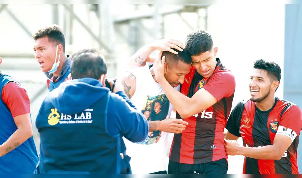 Ingreso. Jhonny VIdales tuvo su chance y la aprovechó de la mejor manera anotando el gol del triunfo en Trujillo. Foto: Liga 1 Ingreso. Jhonny VIdales tuvo su chance y la aprovechó de la mejor manera anotando el gol del triunfo en Trujillo. Foto: Liga 1