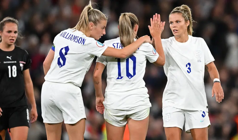 La selección inglesa femenina venció en su partido debut a Austria por la mínima diferencia. Foto: AFP