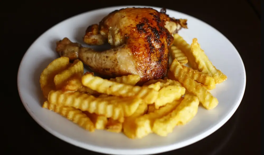 La Asociación Peruana de Avicultura estima que anualmente se matan 150 millones de pollos al año, lo que equivale al 20% de producción anual en el sector avícola. Foto: Carlos Contreras/La República.