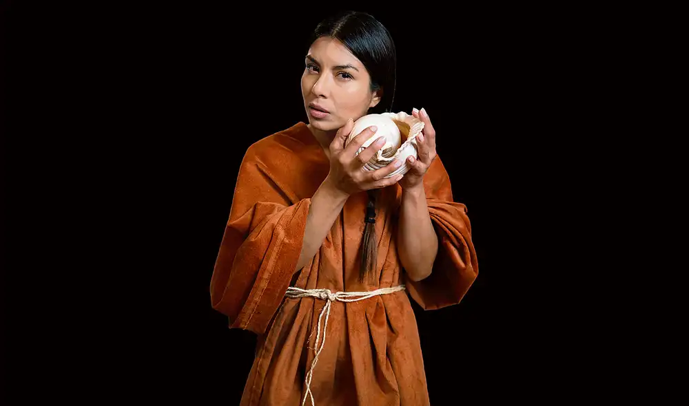 En “Cavando en la arena”, Orúe interpreta a la chamana Clemencia. Foto: difusión