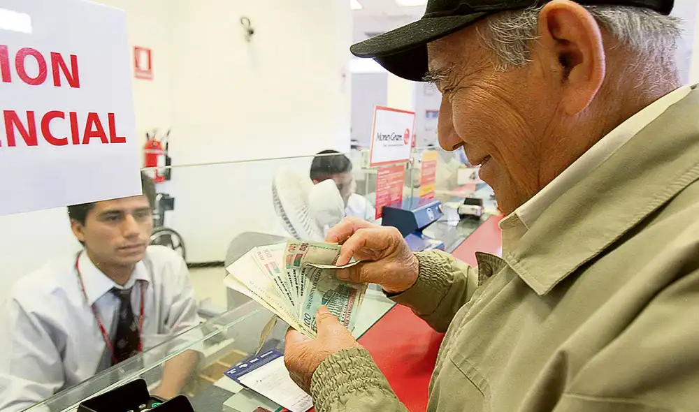 Disponibilidad. Algunos afiliados ya recibieron su pago, pero el TC podría restringir retiros. Foto: difusión