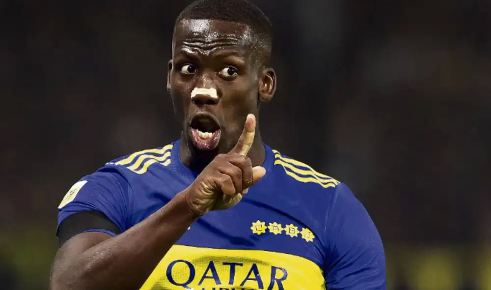 Luis Advíncula viene siendo titular en el equipo de Boca Juniors. Foto: AFP Luis Advíncula viene siendo titular en el equipo de Boca Juniors. Foto: AFP