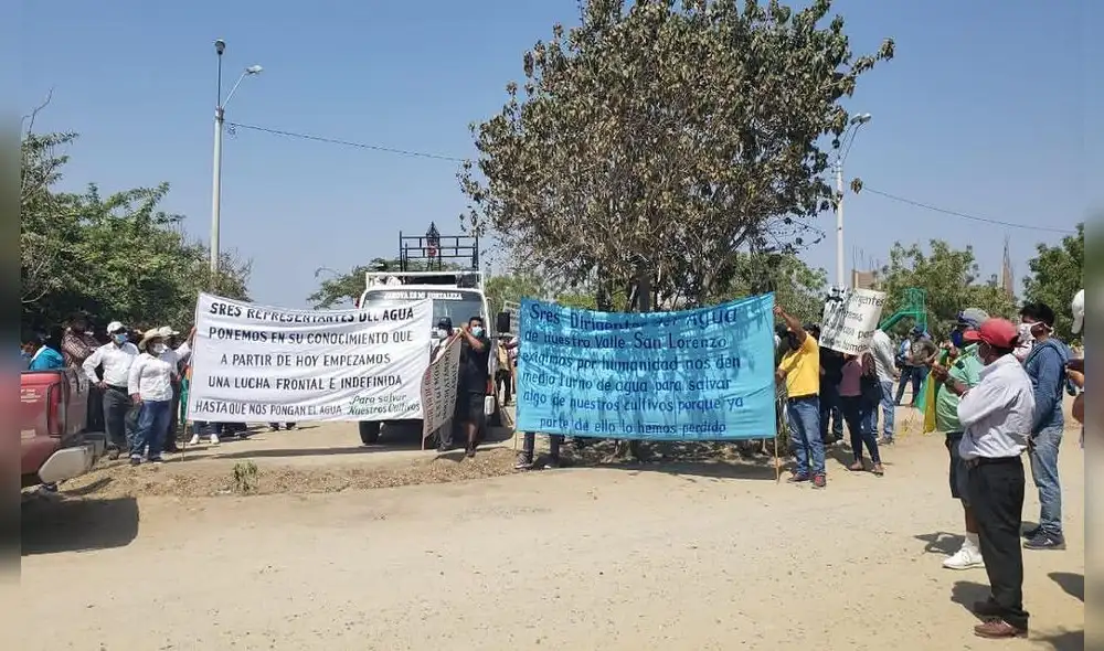 Agricultores piden mejoramiento de canales de regadío. Foto: Eder Alzamora Agricultores piden mejoramiento de canales de regadío. Foto: Eder Alzamora