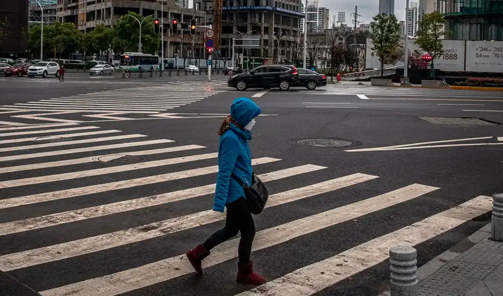 China aferra obstinadamente a su estrategia de cero tolerancia contra la pandemia. Foto: The Guardian