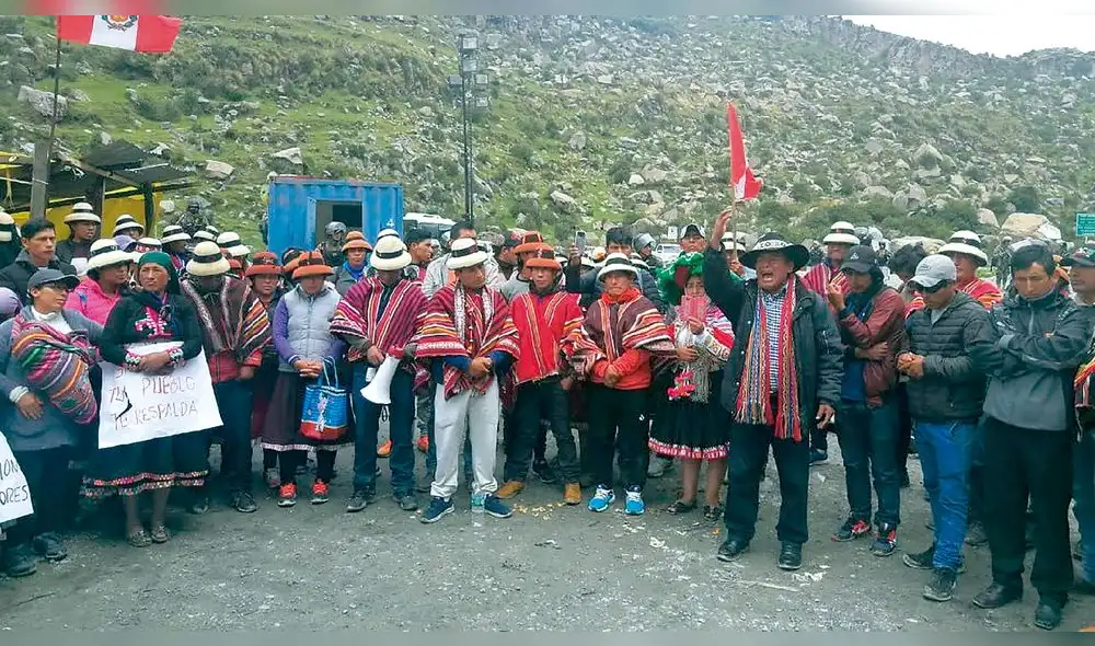 Reunión. Comuneros acordaron que no retomarán medidas de fuerza hasta escuchar al gobierno y minera Las Bambas. Foto: La República