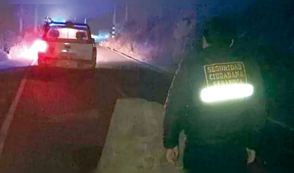 Derrumbes. En la vía a Yumina cayó una enorme roca. Foto: La República Derrumbes. En la vía a Yumina cayó una enorme roca. Foto: La República