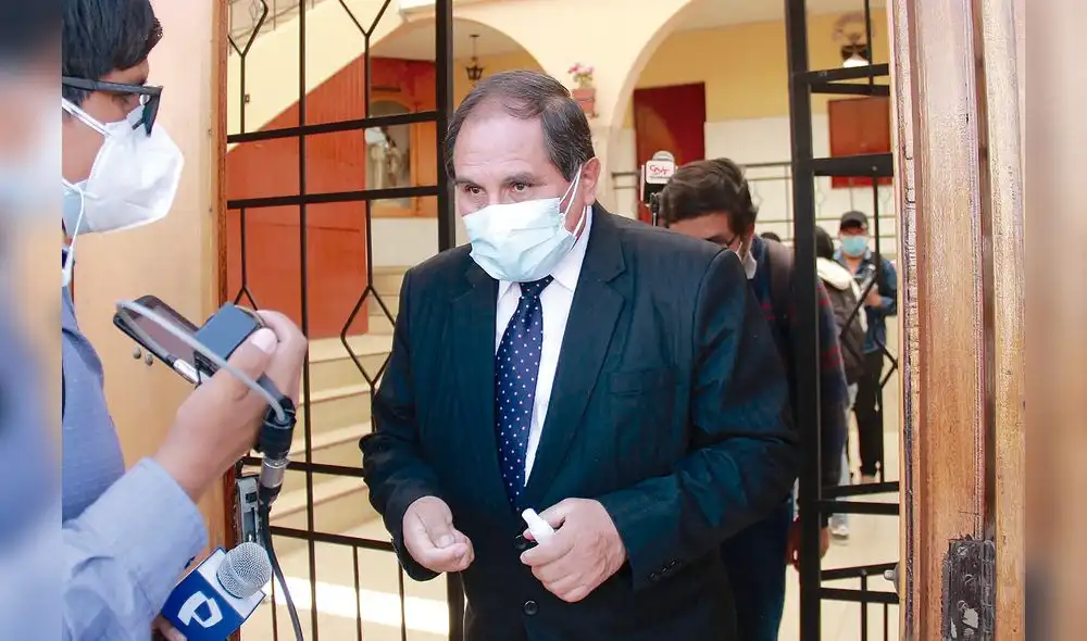 Censura. Doce concejeros votaron en contra del funcionario. Foto: La República