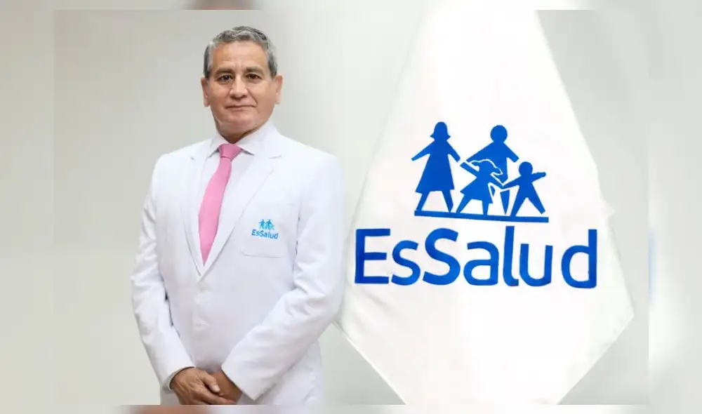 Gino Dávila Herrera tiene más de 35 años de experiencia profesional y varios cuestionamientos en su contra. Foto: EsSalud