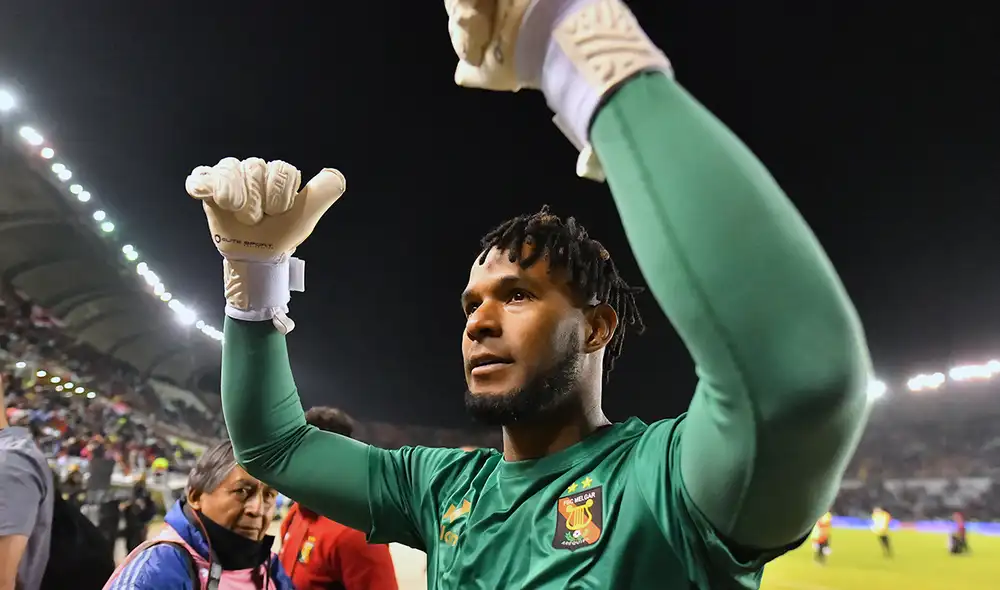 Carlos Cáceda ataja en Melgar desde el 2019. Foto: AFP