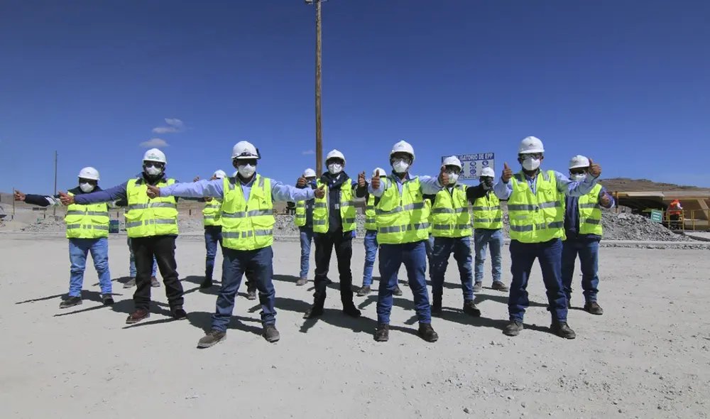 Los trabajadores laborarán en 2 turnos, 36 en el de día y 44 en el de noche en el área de Operaciones Mina.. Foto: Mina Antapaccay Los trabajadores laborarán en 2 turnos, 36 en el de día y 44 en el de noche en el área de Operaciones Mina.. Foto: Mina Antapaccay
