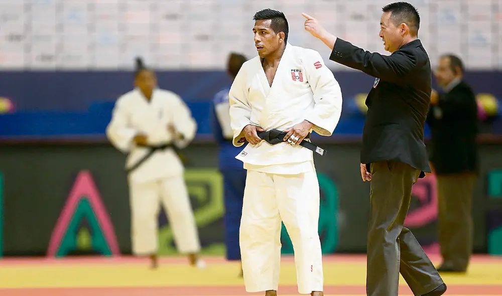Orgulloso. El judoca (-66 kg) fue recientemente abanderado y medalla de oro en los Juegos Bolivarianos Valledupar 2022. Foto: JUDOPERÚ