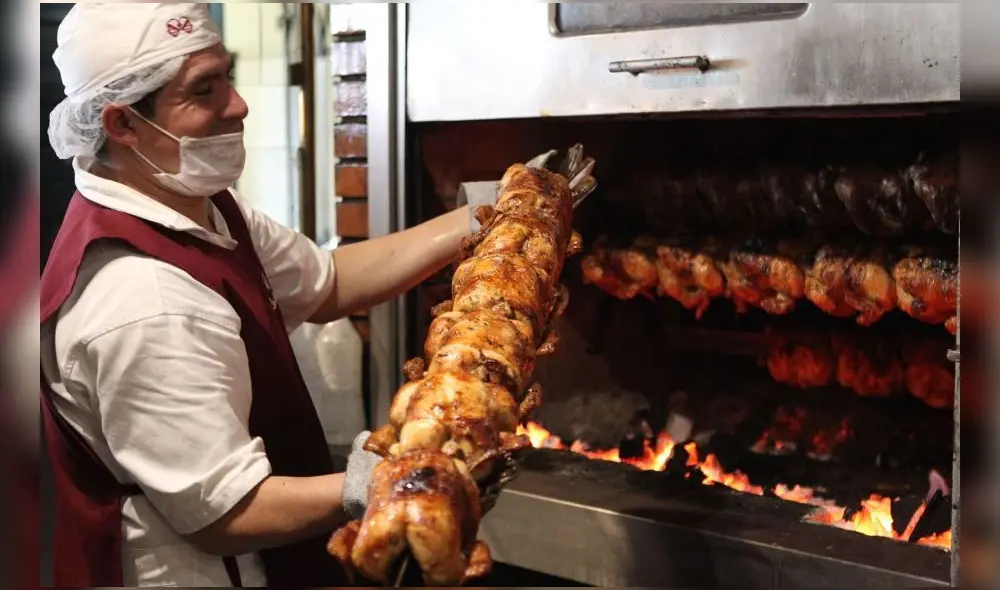 El Día del Pollo a la Brasa está a la vuelta de la esquina y cientos de familias peruanas se preparan para degustarlo. Foto: Andina El Día del Pollo a la Brasa está a la vuelta de la esquina y cientos de familias peruanas se preparan para degustarlo. Foto: Andina