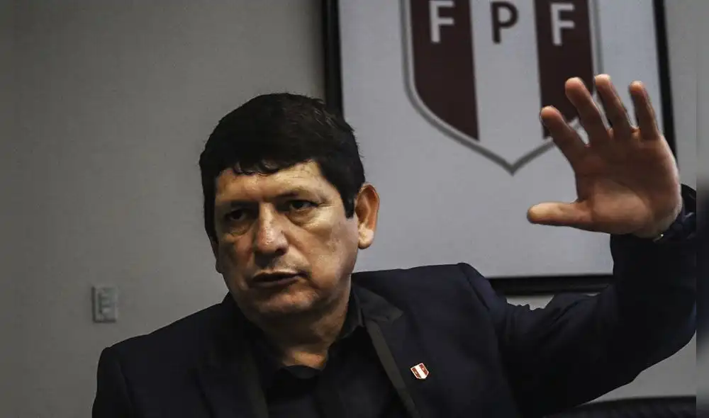 Agustín Lozano no logró reunirse con Ricardo Gareca en Argentina. Foto: Eric Villalobos/La República