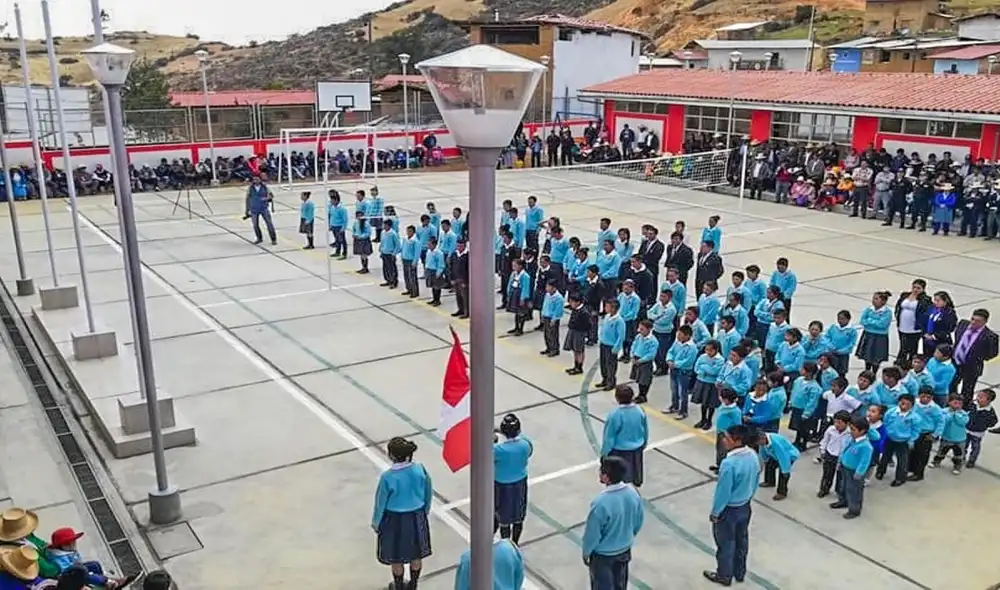 Se presentaron casos positivos de COVID-19 en alumnos de los colegios Juan XXIII y San Ramón de Cajamarca. Foto: Perú Construye Se presentaron casos positivos de COVID-19 en alumnos de los colegios Juan XXIII y San Ramón de Cajamarca. Foto: Perú Construye