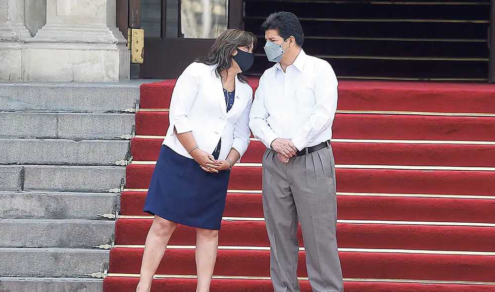 En la mira. El juicio político que promueve la oposición busca dejar fuera del poder a Boluarte y Castillo. Foto: Carlos Contreras/La República En la mira. El juicio político que promueve la oposición busca dejar fuera del poder a Boluarte y Castillo. Foto: Carlos Contreras/La República