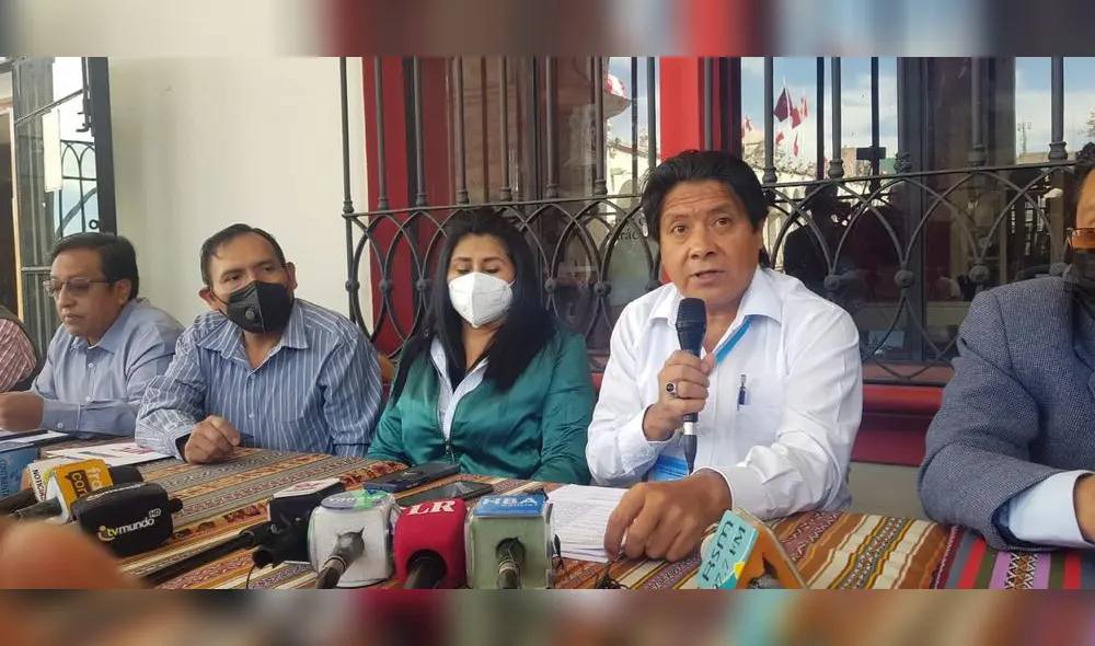 El abogado de los camioneros, Edgar González Polar, precisó que los transportistas no bloquearán ninguna vía y solo paralizarán su trabajo. Foto: Alexis Choque/ La República