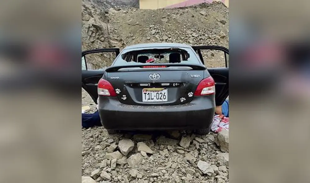 Impactos. El auto fue atacado desde distintos flancos. Foto: difusión Impactos. El auto fue atacado desde distintos flancos. Foto: difusión