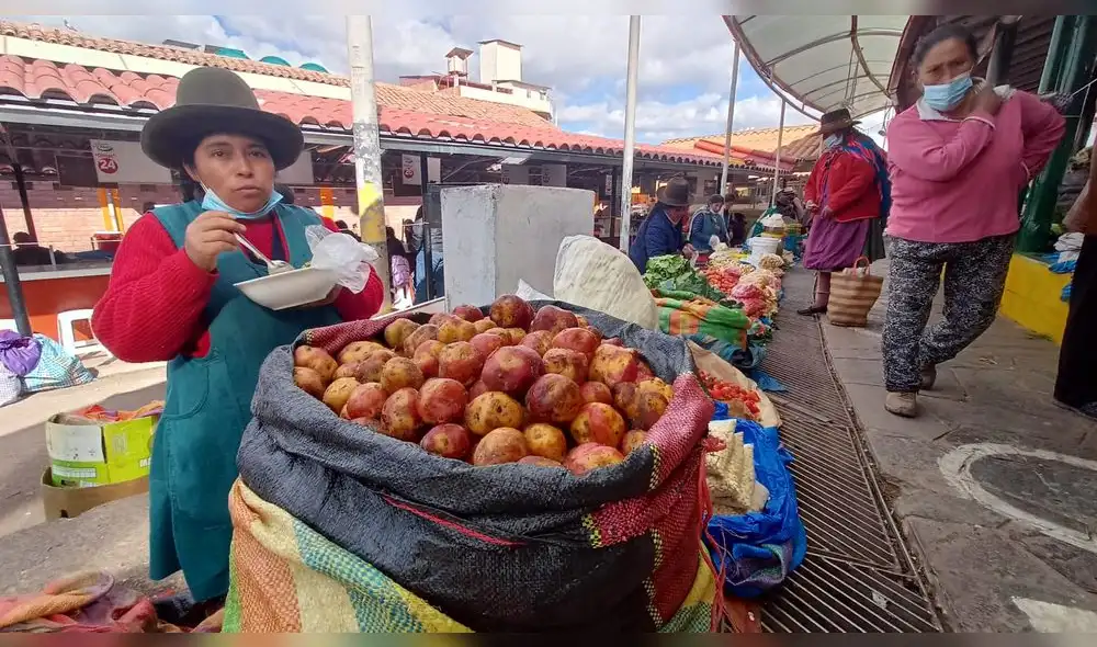 Hay preocupación en los mercados de Cusco debido a las medidas que se tomarán por el paro de transportes. Foto: Raúl Cabrera/ La República