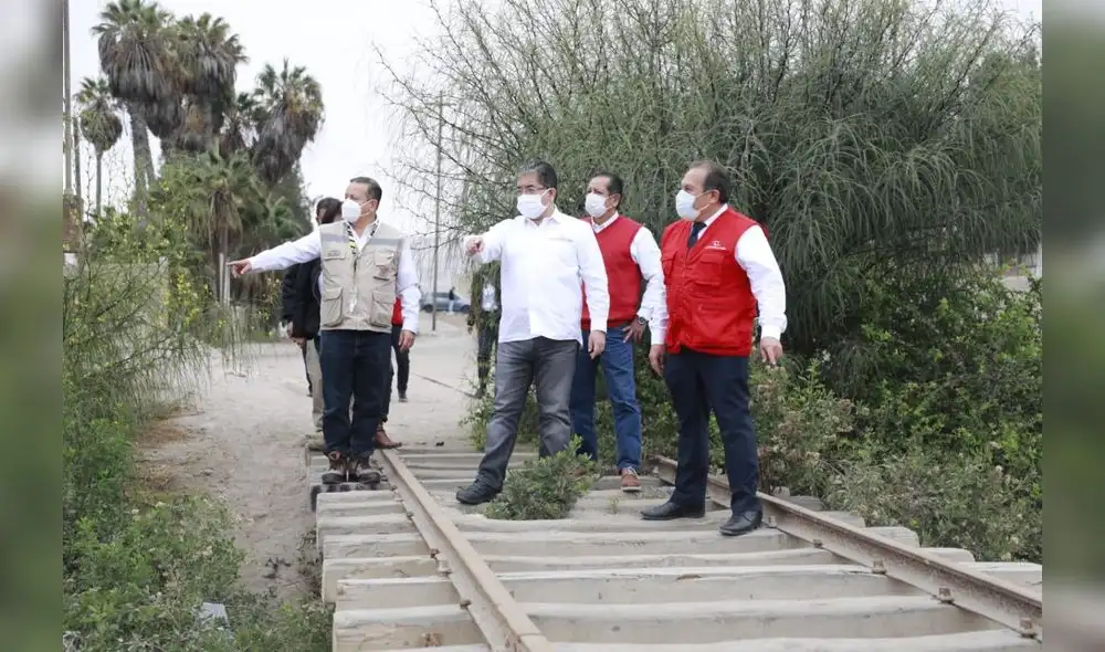 El contralor general, Nelson Shack Yalta, visitó la frontera. Foto: CGR