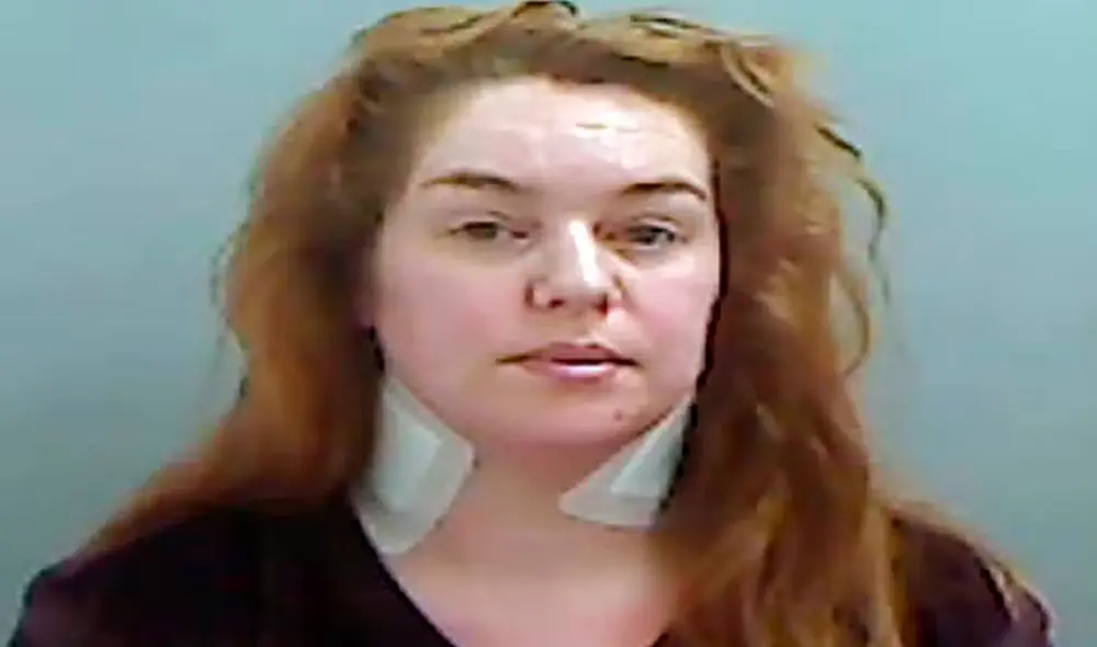 Carol Hodgson se declaró culpable de la muerte de su hijo ante el Tribunal de la Corona de Teesside. Foto: nypost.com Carol Hodgson se declaró culpable de la muerte de su hijo ante el Tribunal de la Corona de Teesside. Foto: nypost.com