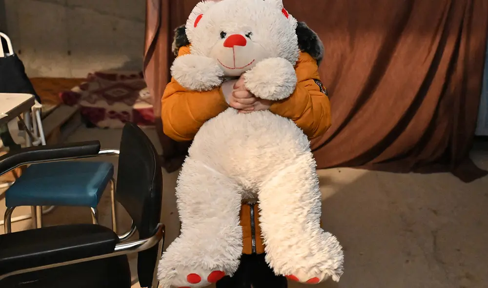 La autopsia reveló que dicha sustancia era soda cáustica, un potente desatascador doméstico que le provocó a la bebé graves quemaduras en el tracto respiratorio y pulmones. Foto: AFP