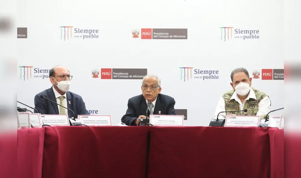 Gabinete de Aníbal Torres justificó salida de Mariano González. Foto: PCM Gabinete de Aníbal Torres justificó salida de Mariano González. Foto: PCM