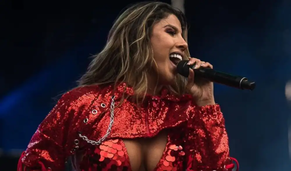 La salsera fue la artista peruana invitada al escenario de los Premios Juventud 2022. Foto: Yahaira Plasencia/Instagram