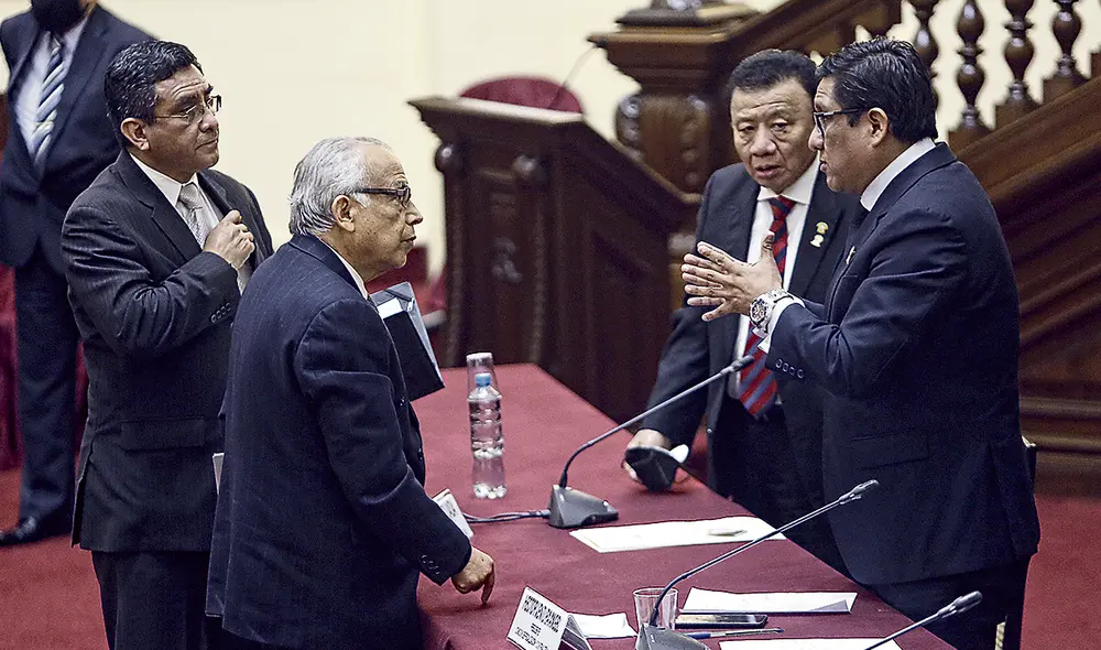 Decisión. Ante la Comisión de Fiscalización, el exministro Mariano González pidió la vacancia del presidente, mientras que el premier Aníbal Torres y el ministro Willy Huerta niegan obstrucción. Decisión. Ante la Comisión de Fiscalización, el exministro Mariano González pidió la vacancia del presidente, mientras que el premier Aníbal Torres y el ministro Willy Huerta niegan obstrucción.