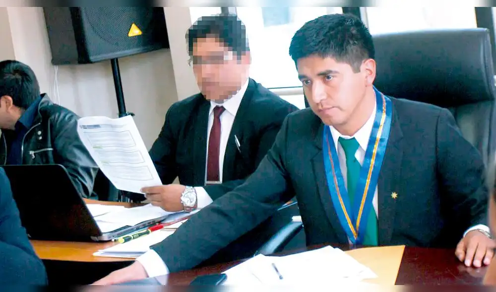 Fiscalizador. José Luis Borda representa a Huancané. Foto: La República Fiscalizador. José Luis Borda representa a Huancané. Foto: La República