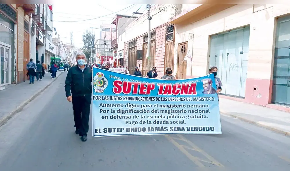 Marcha. Docentes rechazan intervención a Derrama. Foto: La República