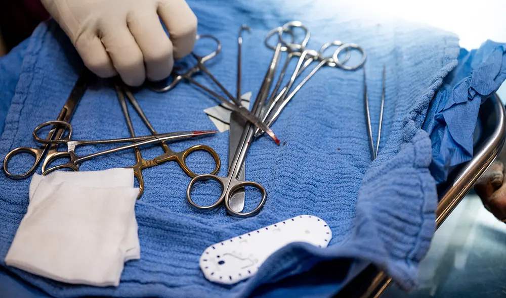 La fémina le cercenó el pene a su esposo cuando este se encontraba durmiendo. Foto: AFP La fémina le cercenó el pene a su esposo cuando este se encontraba durmiendo. Foto: AFP