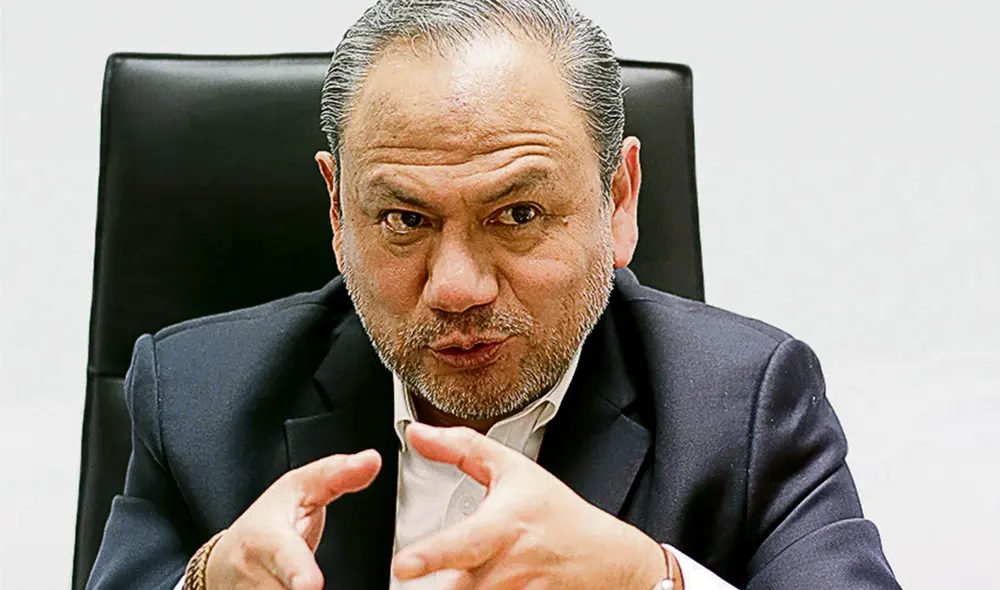 Incómodo. González dice que el presidente lo acusó de tomar decisiones sin consultar. Foto: Gerardo Marín/La República Incómodo. González dice que el presidente lo acusó de tomar decisiones sin consultar. Foto: Gerardo Marín/La República