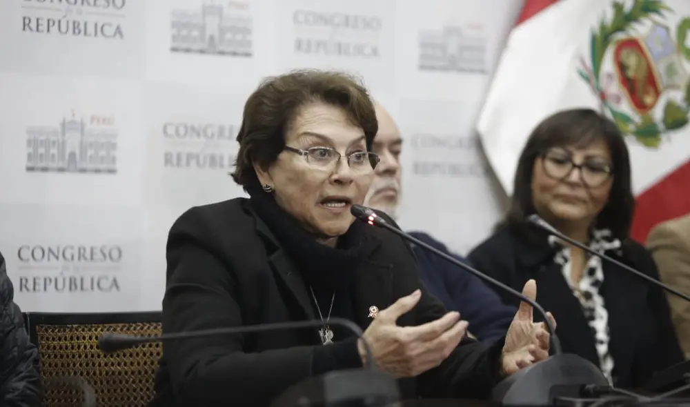 Gladys Echaíz, su nuera fue contratada por su colega María del Carmen Alva. Foto: Antonio Melgarejo/ La República Gladys Echaíz, su nuera fue contratada por su colega María del Carmen Alva. Foto: Antonio Melgarejo/ La República