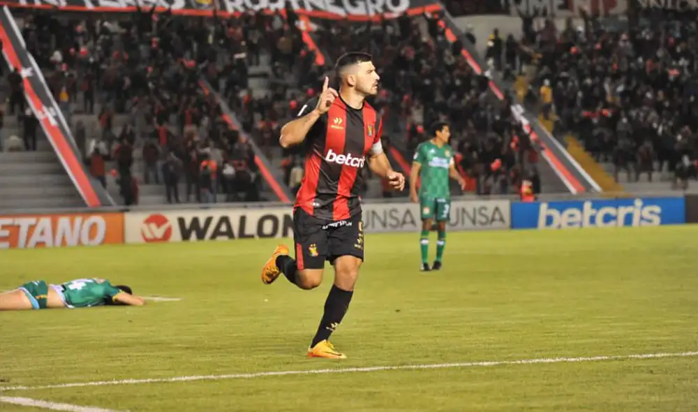 Bernardo Cuesta anotó el único tanto del partido y le dio el triunfo a Melgar sobre Sport Huancayo por la Liga 1. Foto: @LigaFutProf/Twitter Bernardo Cuesta anotó el único tanto del partido y le dio el triunfo a Melgar sobre Sport Huancayo por la Liga 1. Foto: @LigaFutProf/Twitter