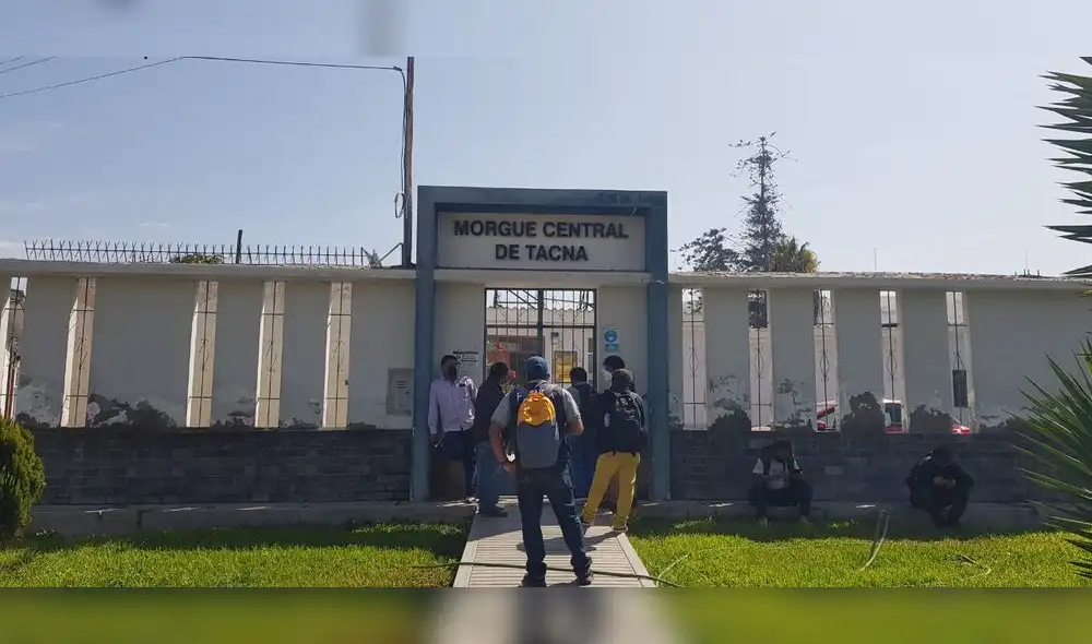 El cuerpo fue trasladado a la morgue de la ciudad para su identificación y la necropsia respectiva. Foto: Liz Ferrer/La República El cuerpo fue trasladado a la morgue de la ciudad para su identificación y la necropsia respectiva. Foto: Liz Ferrer/La República