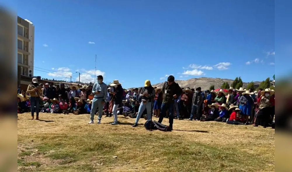 En asamblea se tomó el acuerdo de levantar la huelga. Foto: difusión