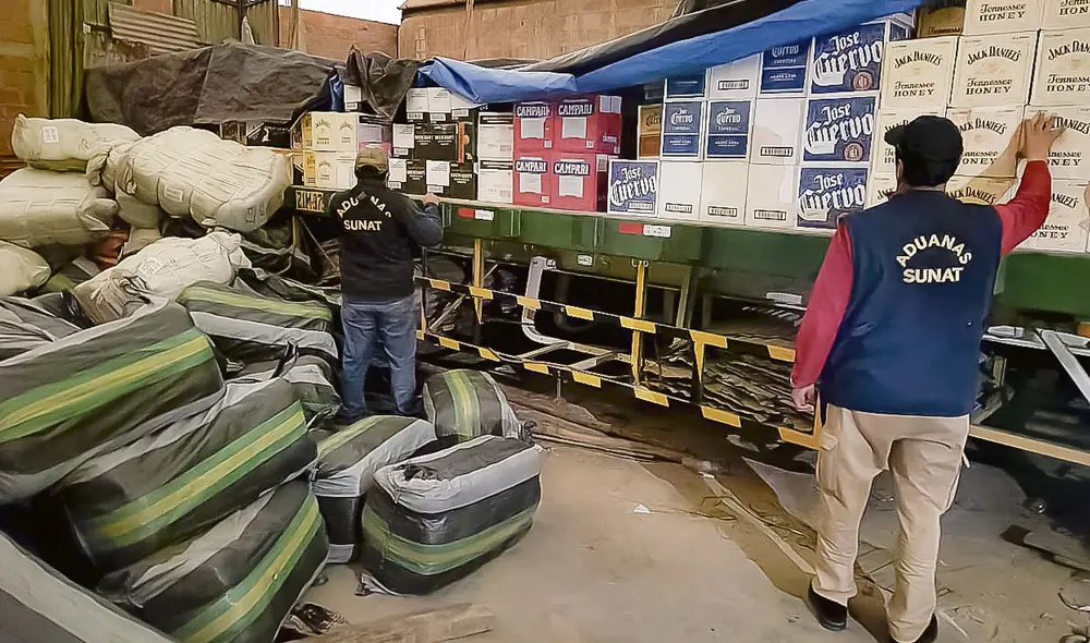 Cargamento. Mercancías iban a ser camufladas con chatarra. Foto: difusión