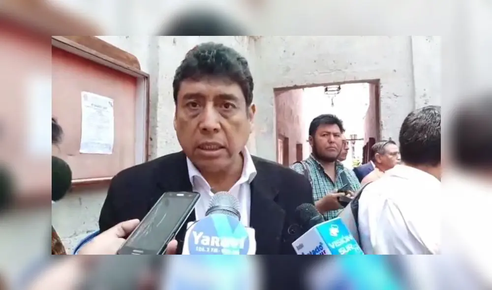 El secretario general de Trabajadores de Sedapar, Elmer Arenas, demostró su indignación por caso de obrero. Foto: Cortesía de Radio San Martín El secretario general de Trabajadores de Sedapar, Elmer Arenas, demostró su indignación por caso de obrero. Foto: Cortesía de Radio San Martín