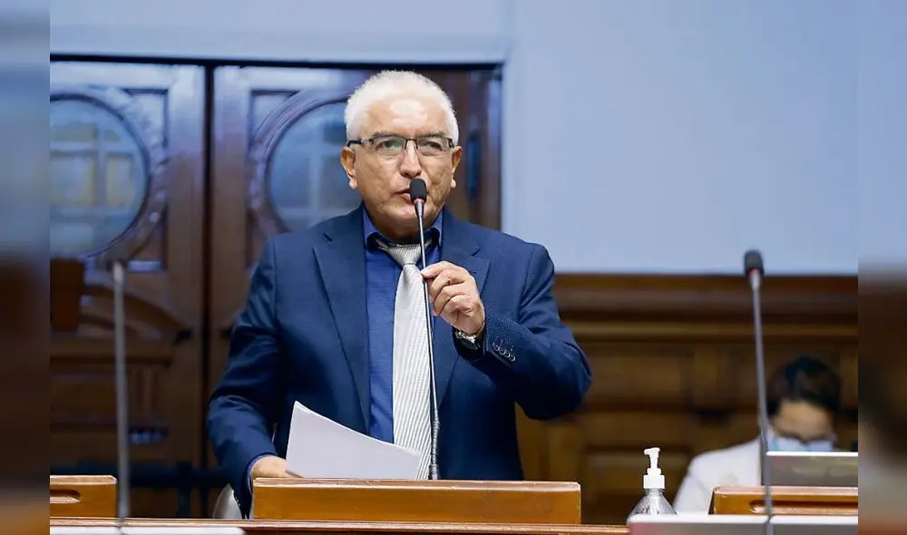 Héctor Acuña. Foto: Congreso de la República Héctor Acuña. Foto: Congreso de la República